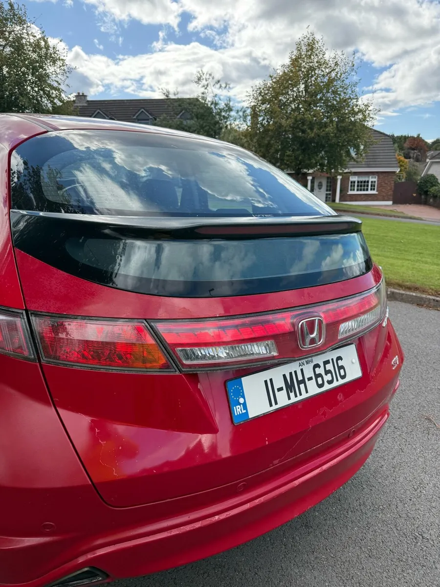 Car - Image 4