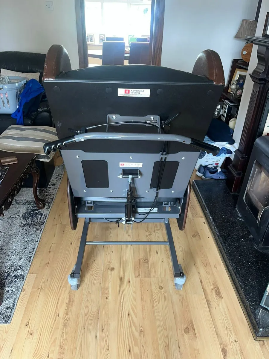 Medical  chair - Image 2
