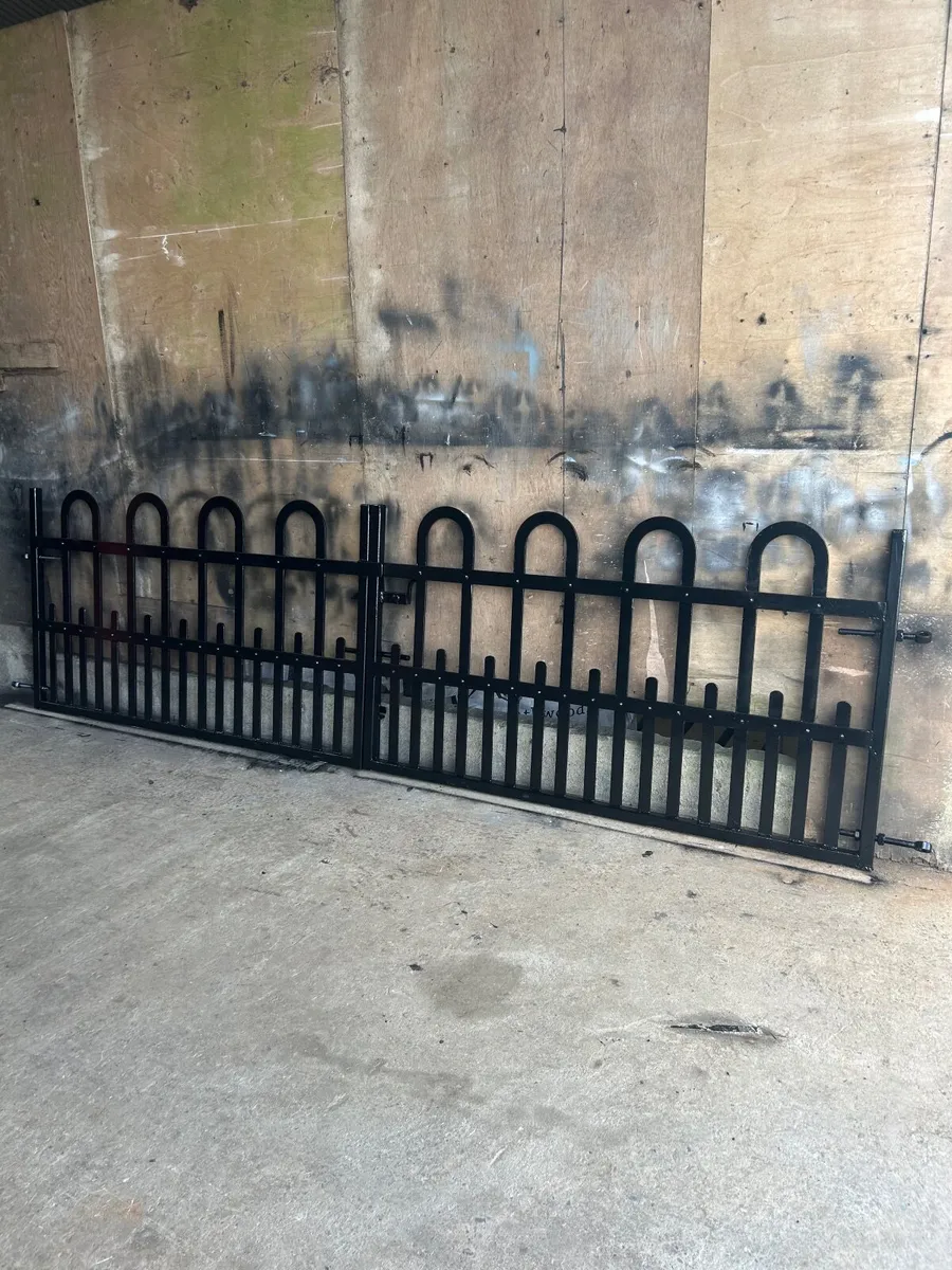 Entrance Gates - Image 3