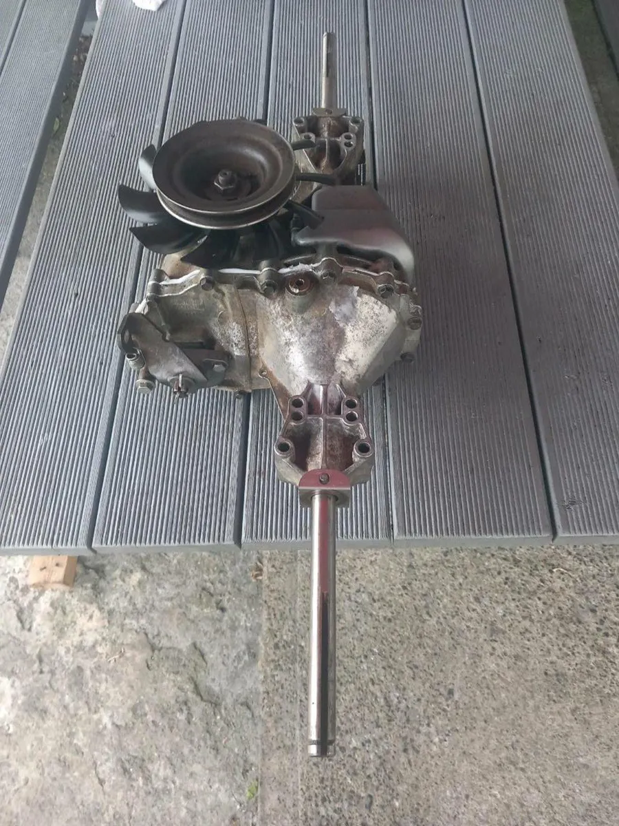 Hydro-gear T2 hydrostatic transmission for sale - Image 3