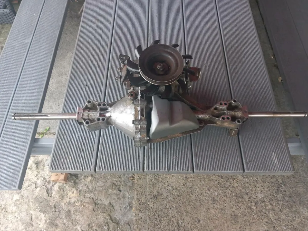 Hydro-gear T2 hydrostatic transmission for sale - Image 4