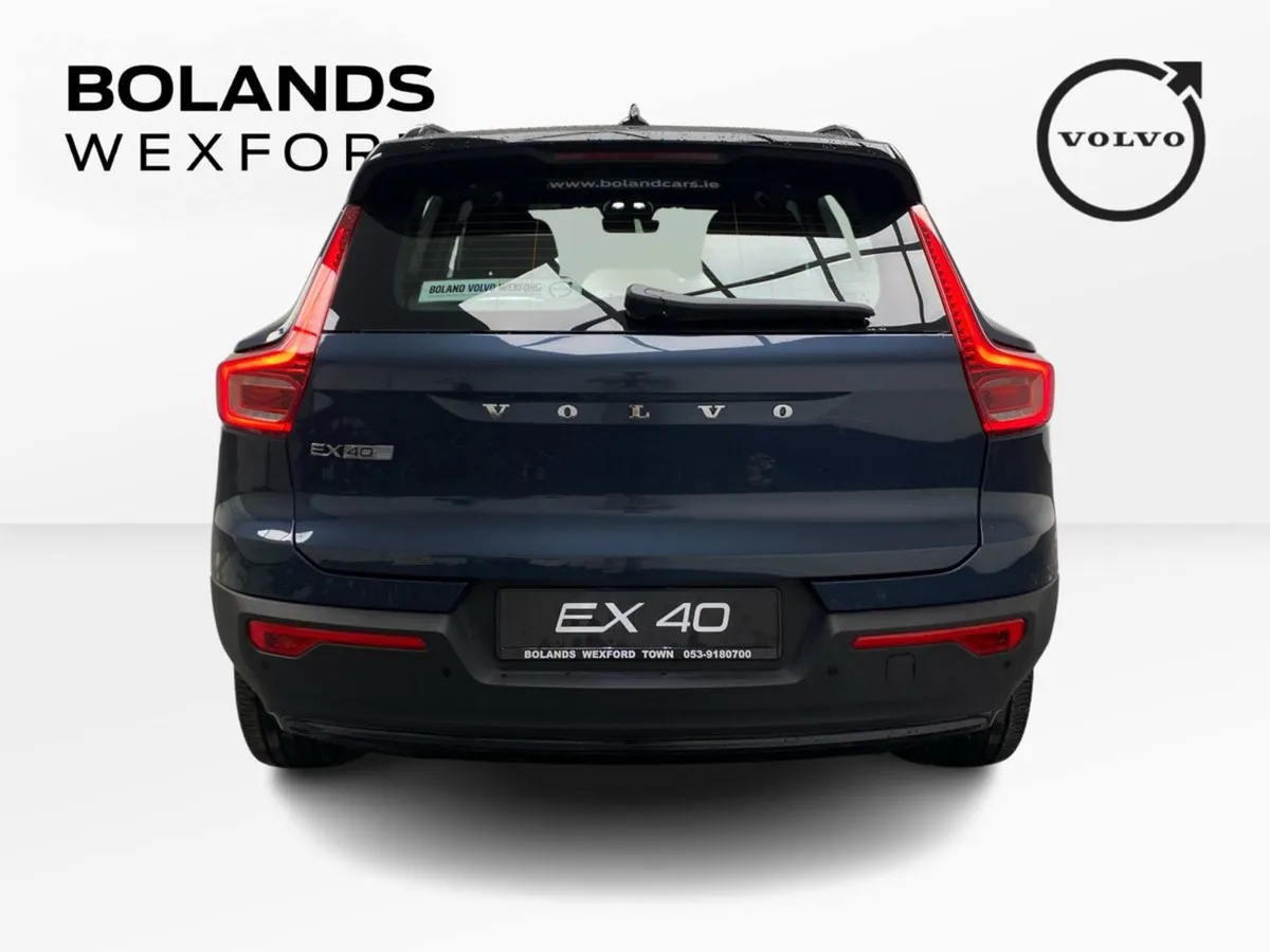 Volvo EX40 Plus Denim Blue Extended Range - Image 4