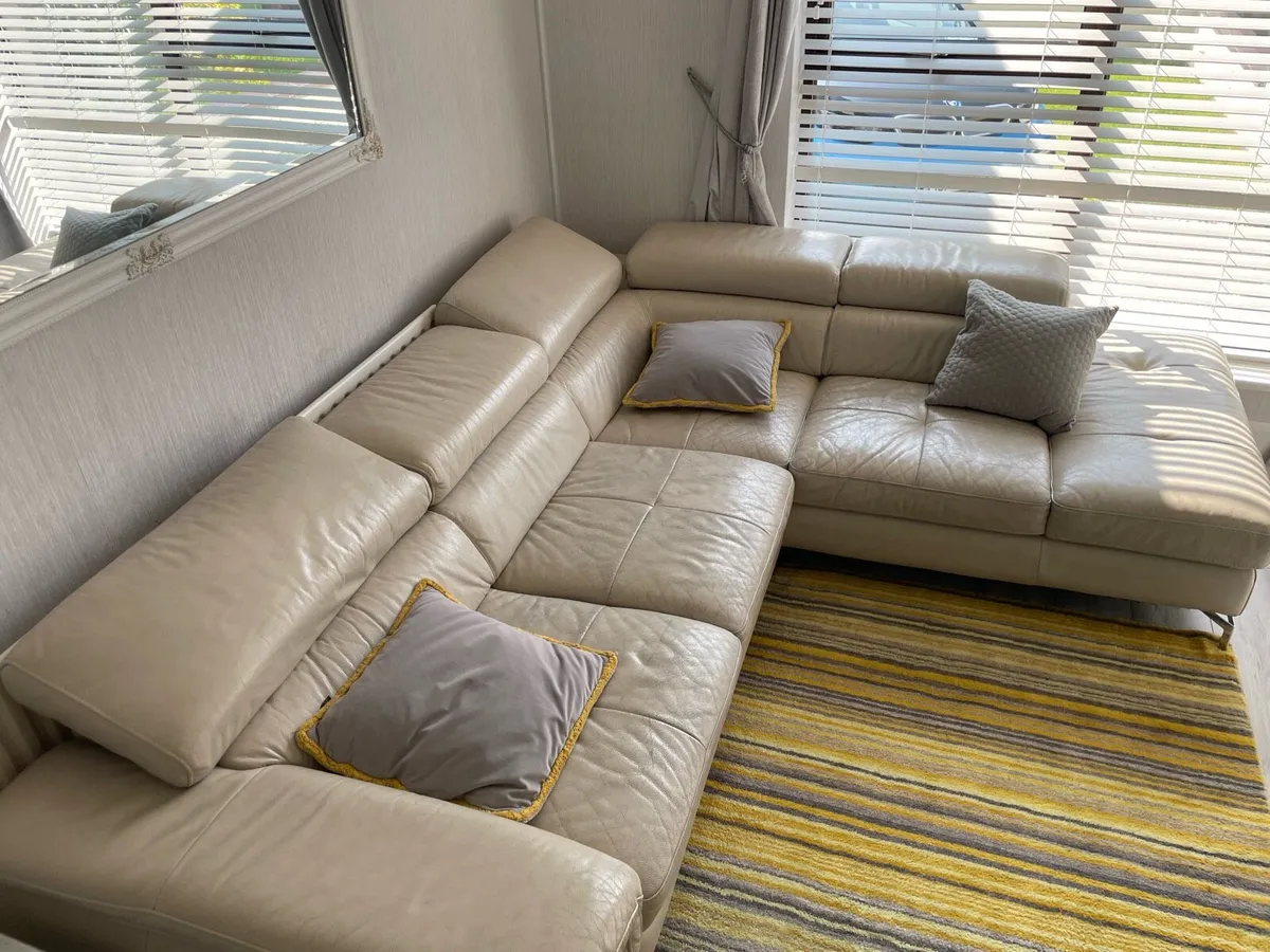 Italian corner sofa - Image 2