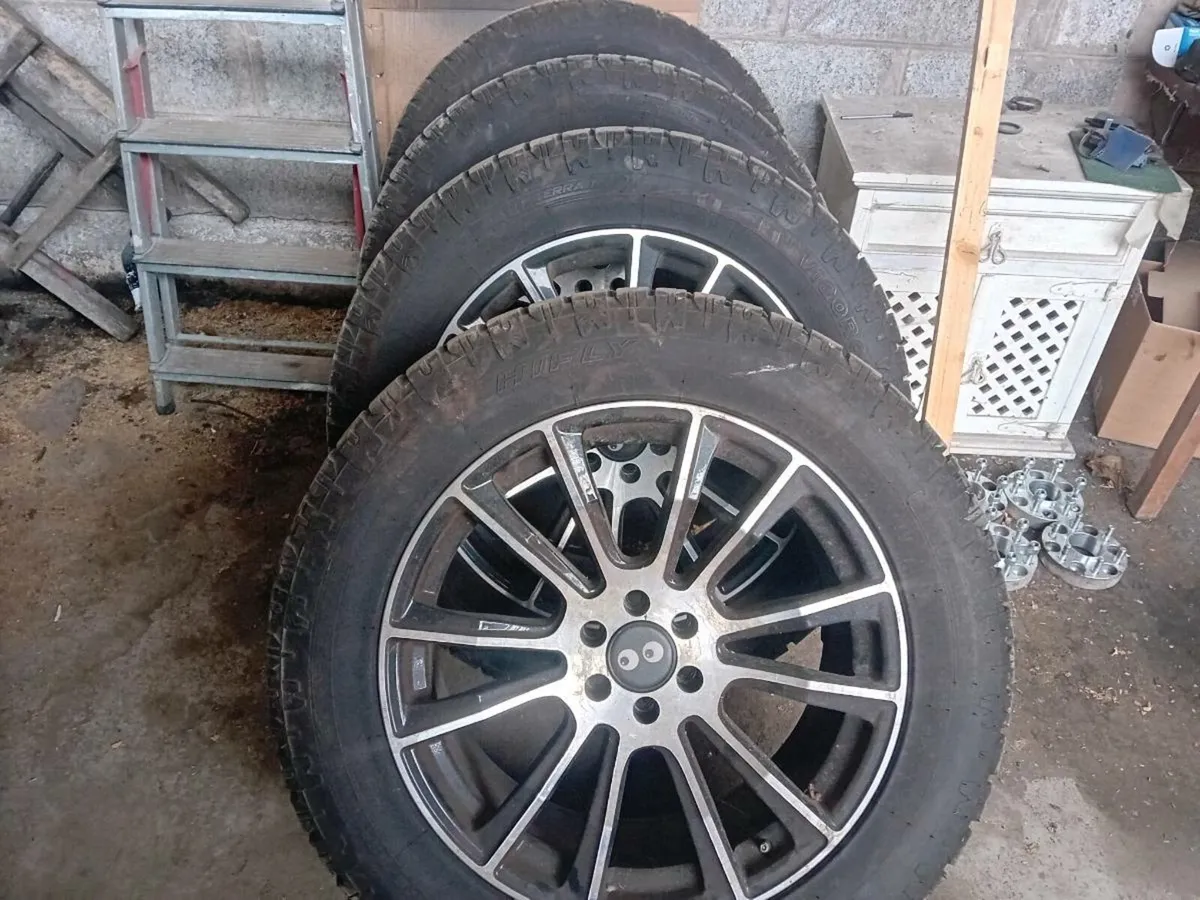 4 wheels and spacers for navara pathfinder - Image 2