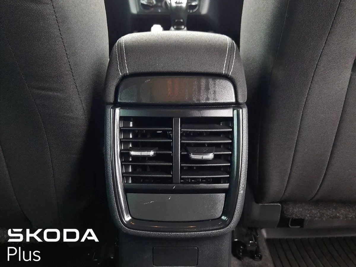 Skoda Kamiq  winter Pack reversing Camera - Image 4