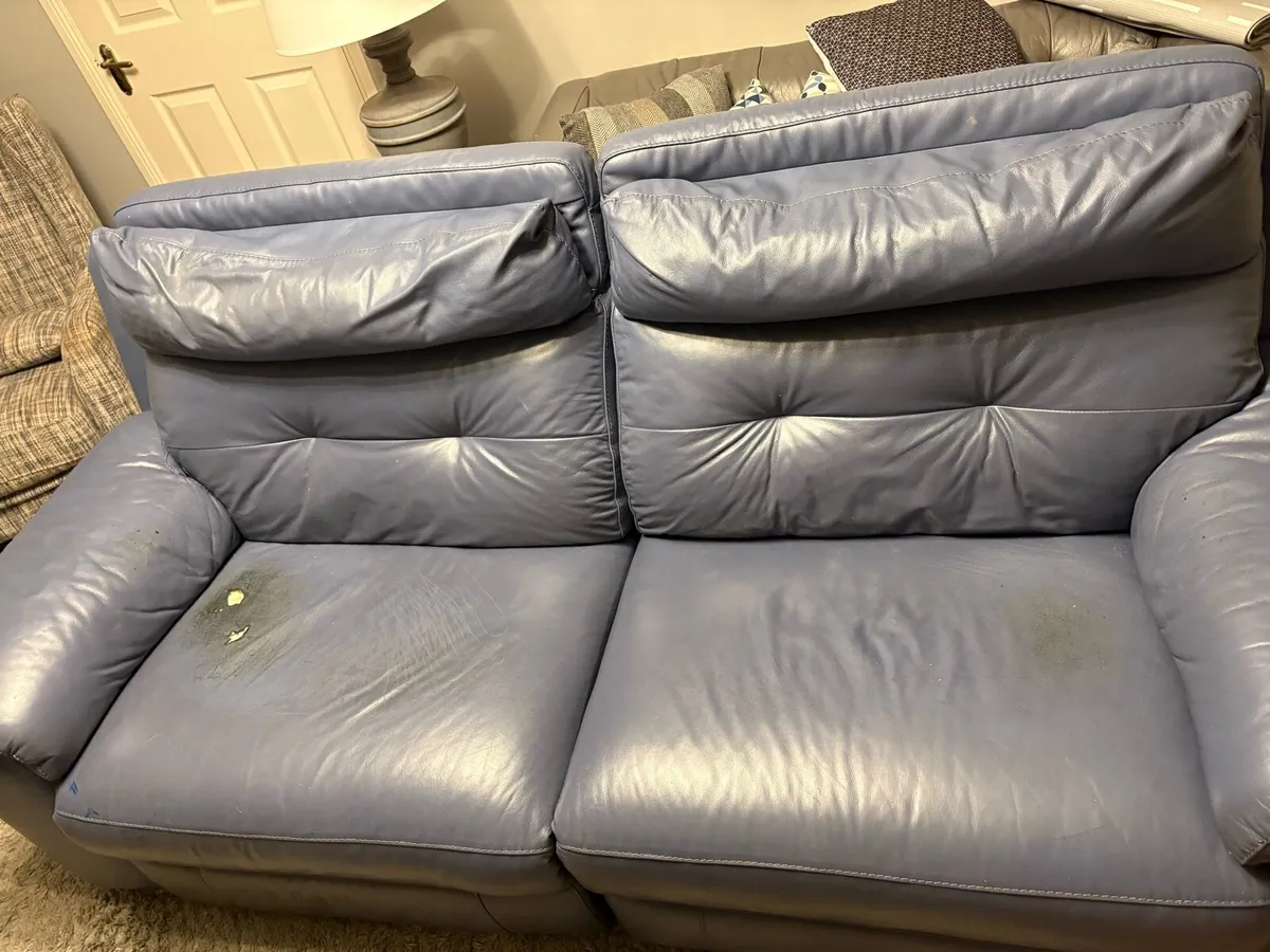 Couch - Image 2