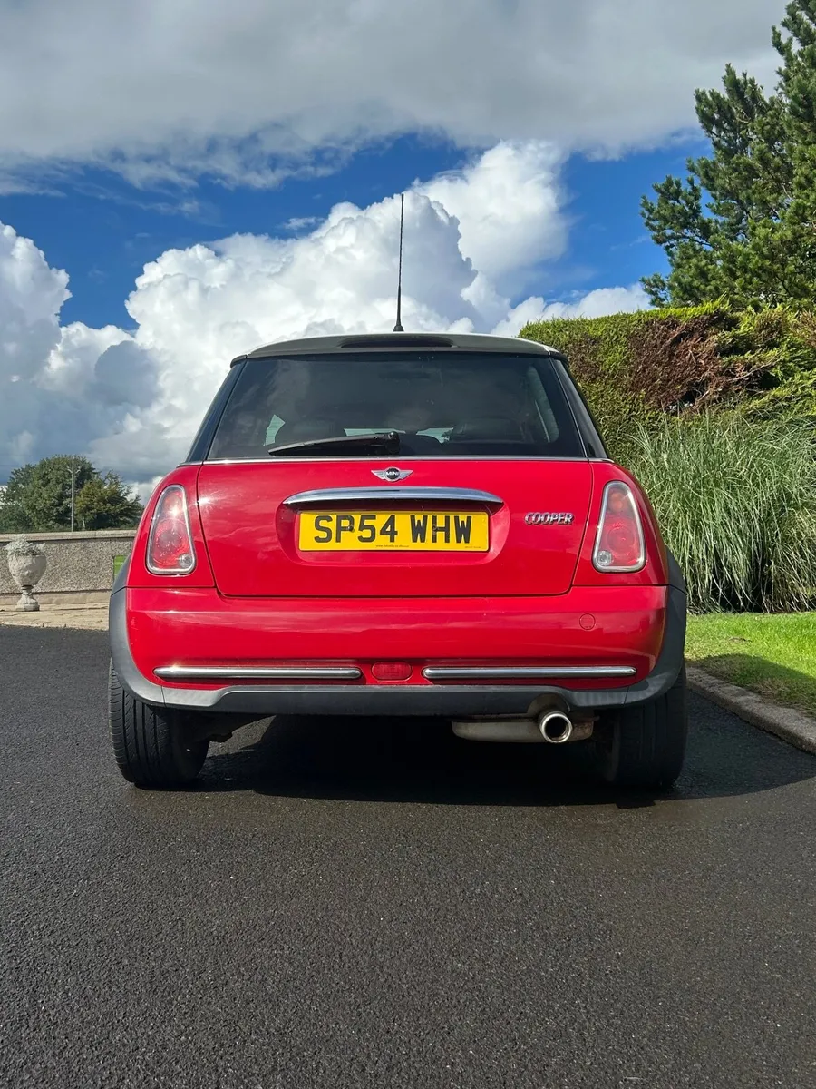Mini Cooper 2004 - Image 2