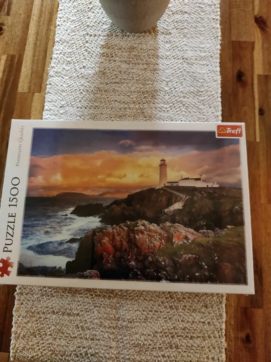 1500 piece Lighthouse Jigsaw Puzzle - Image 2