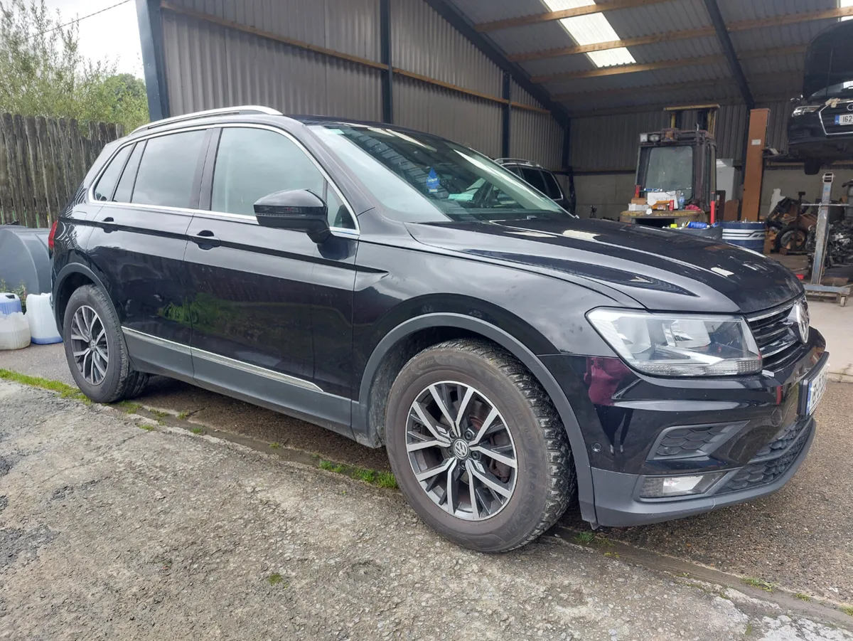 Volkswagen Tiguan 2018 - Image 2