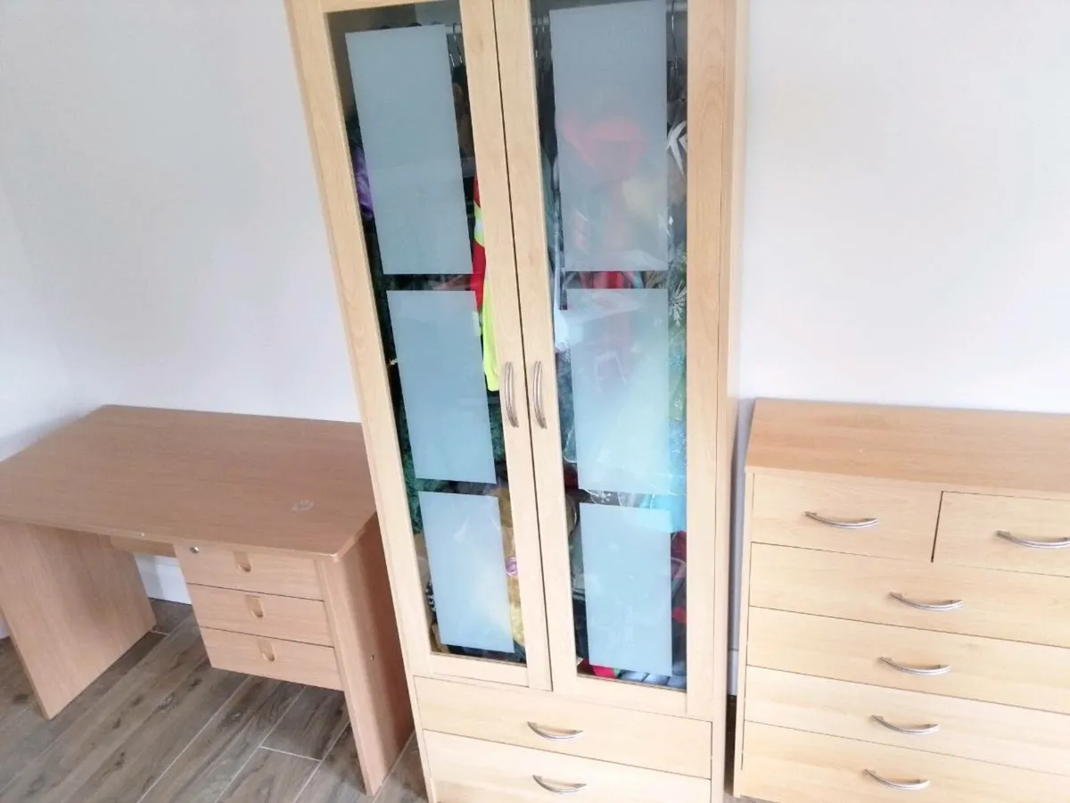 Wardrobe, desk, table, drawers - Image 4
