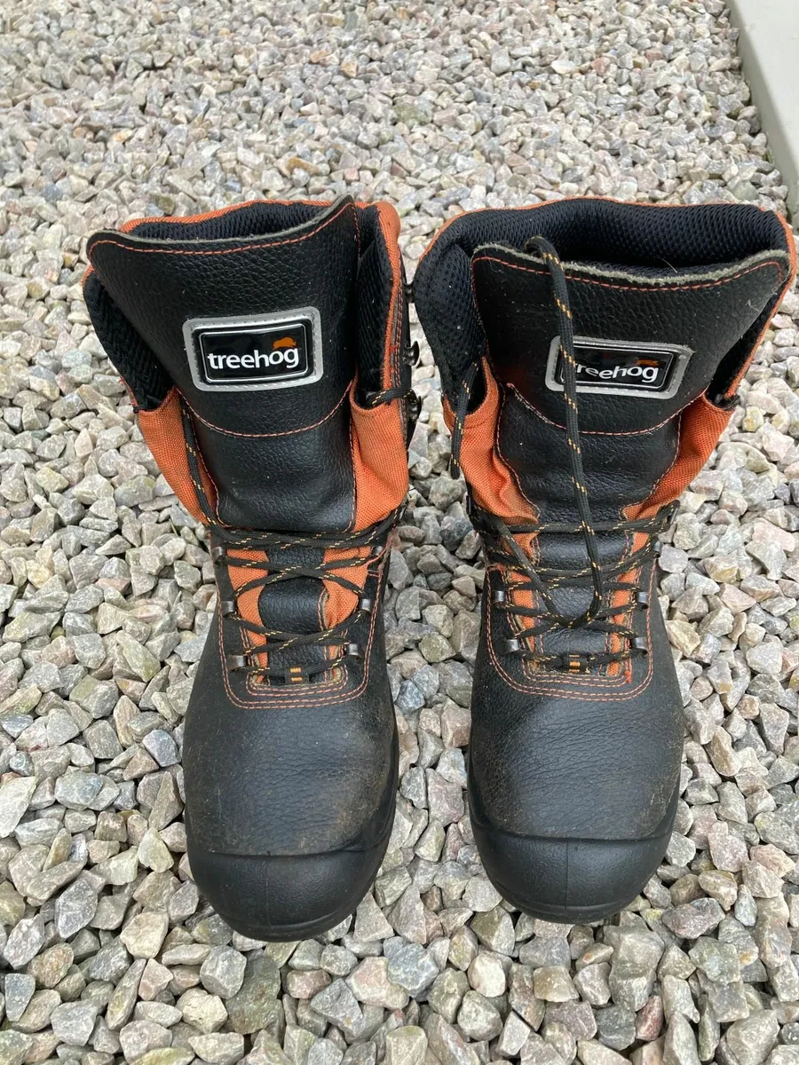 Treehog Extreme Class 2 Chainsaw Boot - Image 1