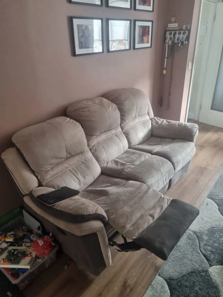 3 and 2 seater recliner sofas - Image 2