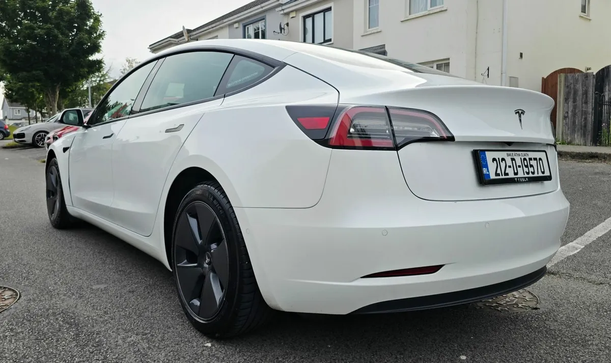 Tesla Model 3(SR+) 2021 - Image 4
