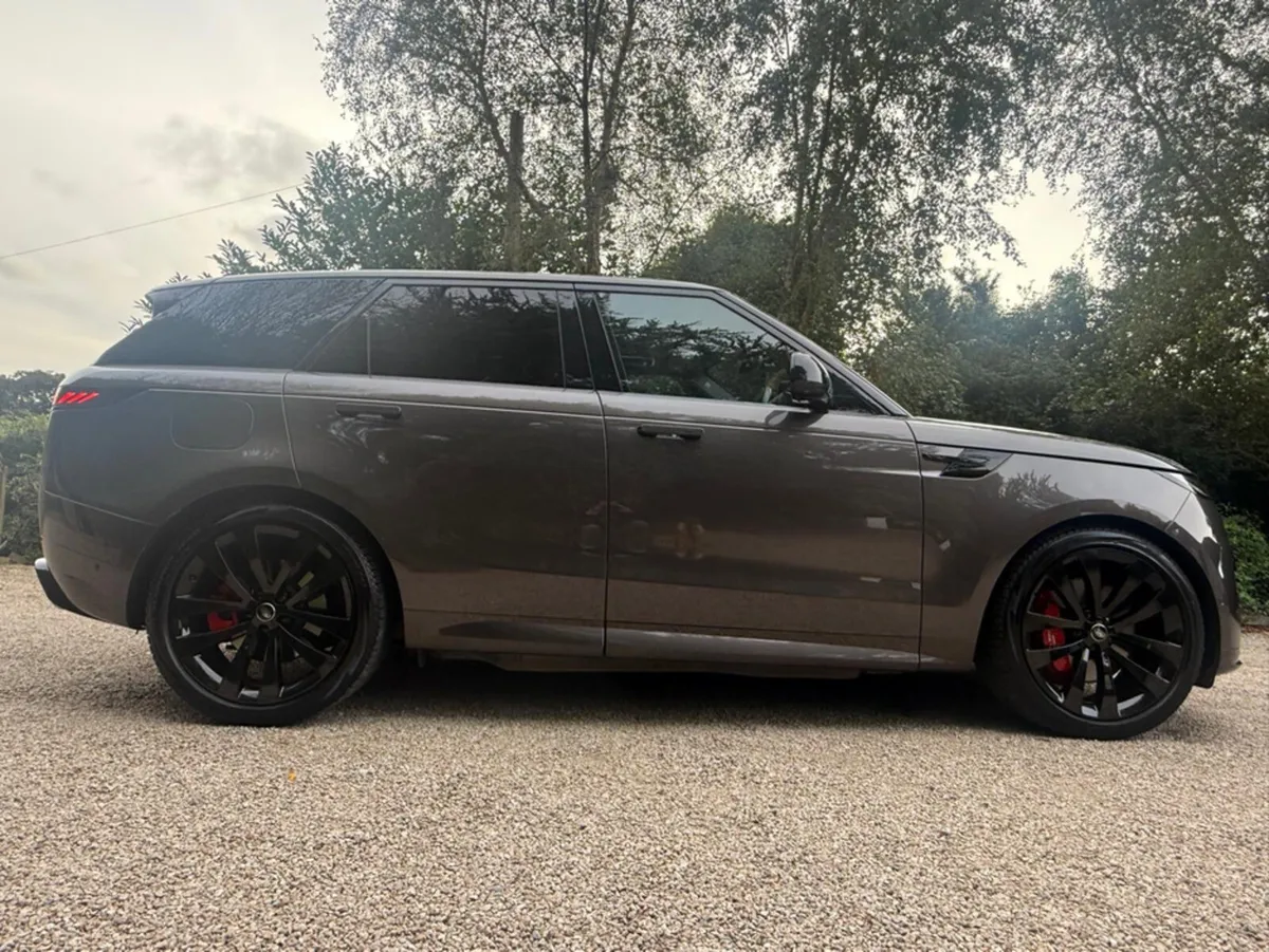 Land Rover Range Rover Sport P460 SE DYNAMIC SE - Image 4