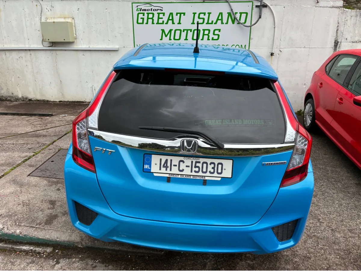 Honda Fit 1.5 petrol hybrid automatic - Image 3