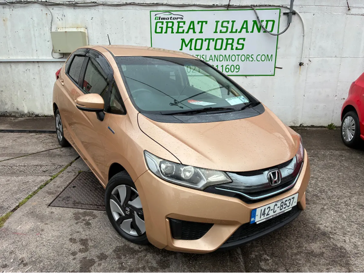 Honda Fit 1.5 petrol hybrid automatic - Image 1