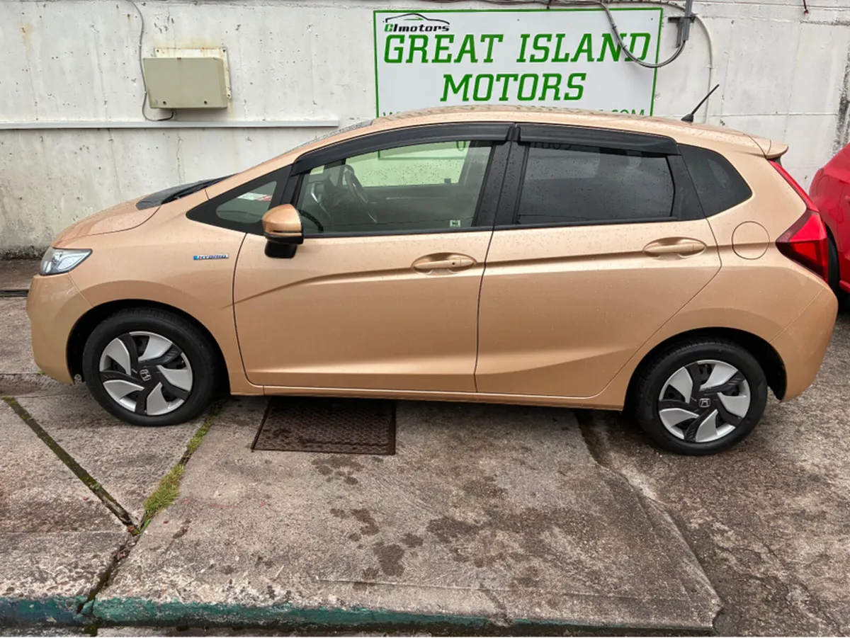 Honda Fit 1.5 petrol hybrid automatic - Image 2