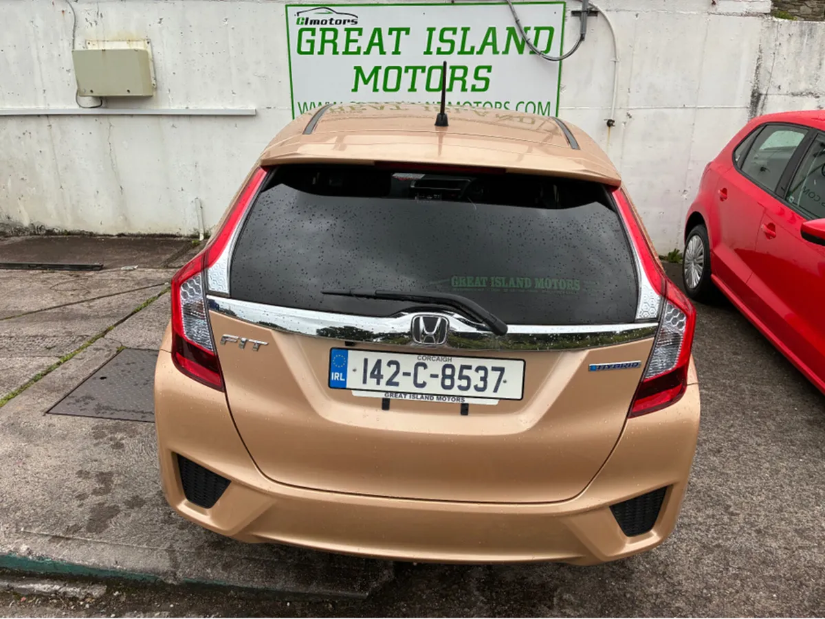 Honda Fit 1.5 petrol hybrid automatic - Image 4