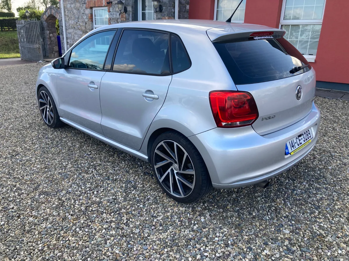 Volkswagen Polo 2014 Automatic petrol - Image 3