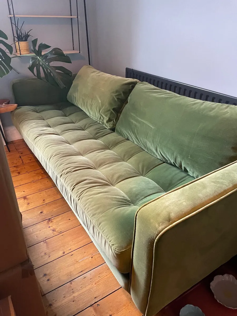 Green velvet couch FREE - Image 3