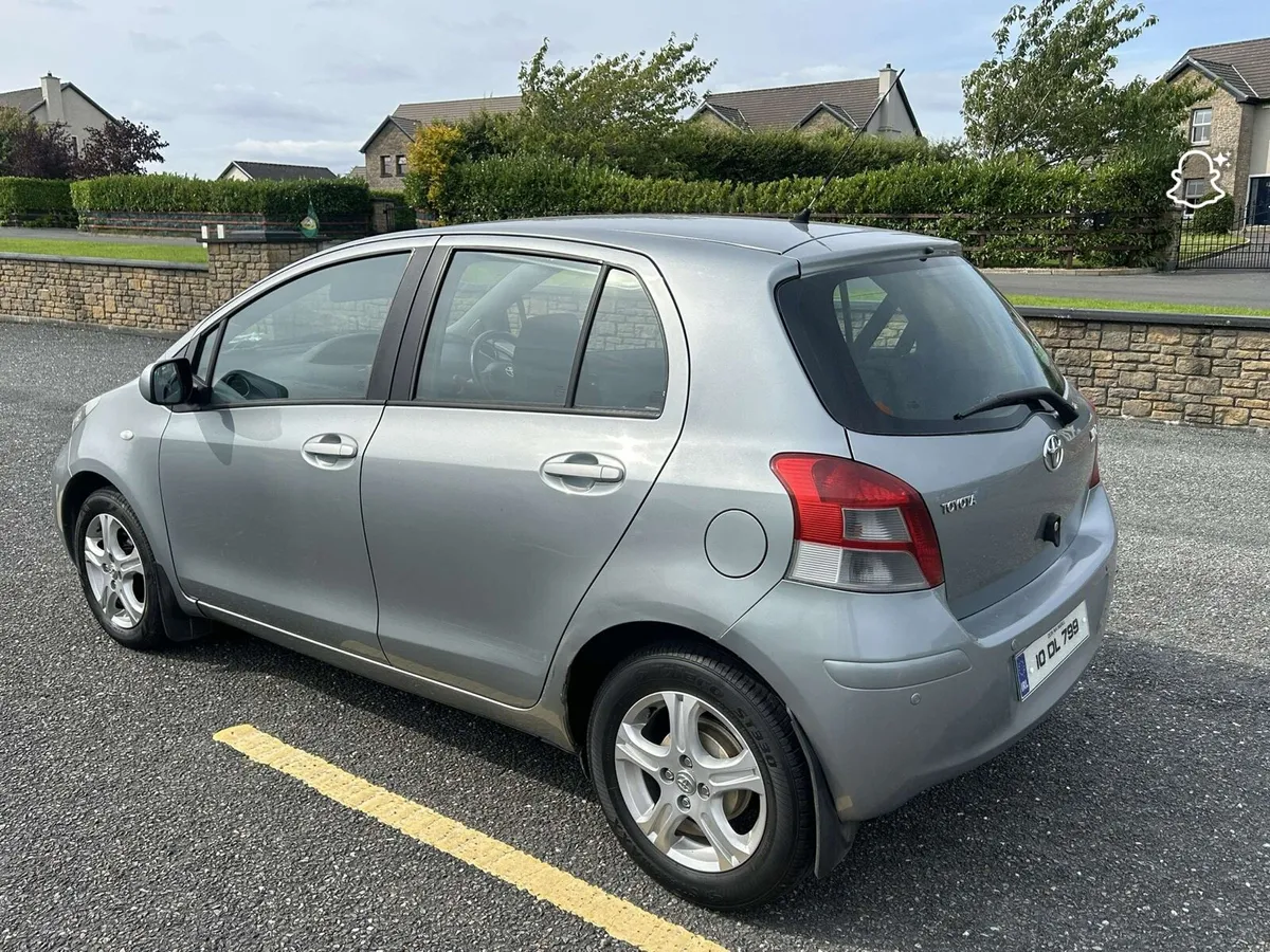 Toyota Yaris 1.4Diesel - Image 3