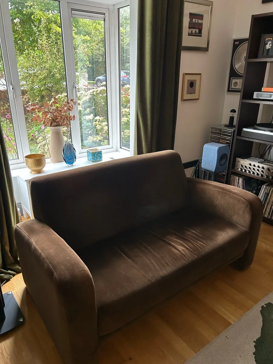 2 Seater Couch Chocolate velvet - Image 3
