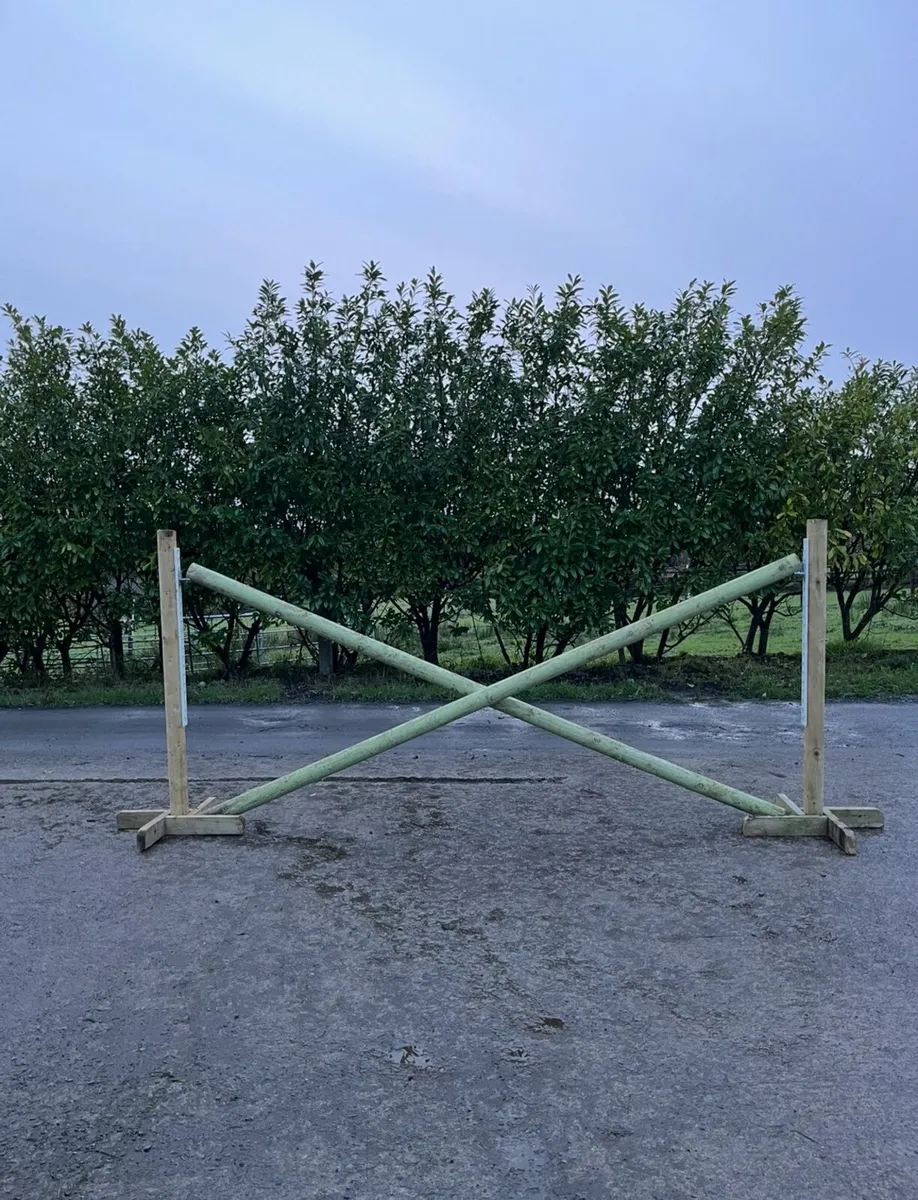 Show jumping poles