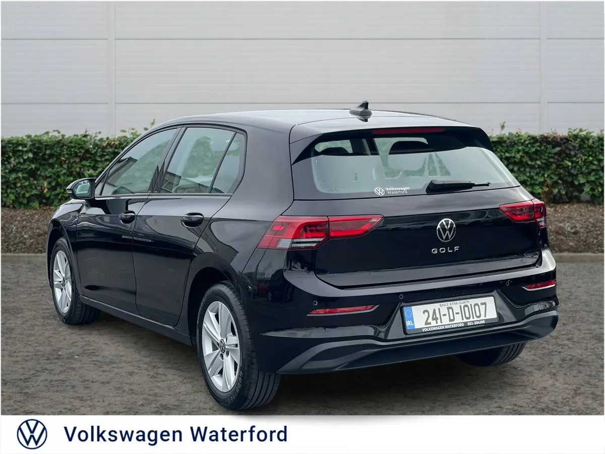 2024 Volkswagen Golf 2.0 TDI Life - Image 4