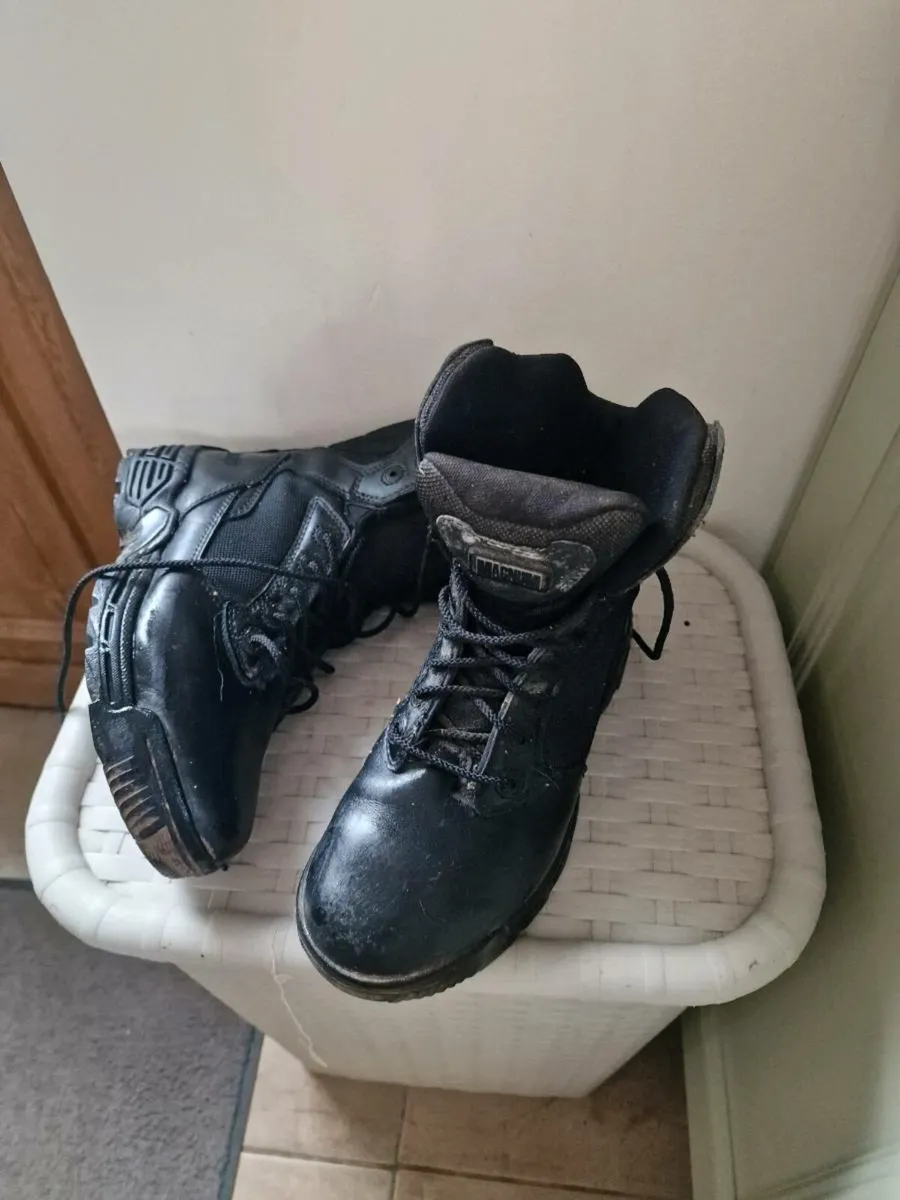 Magnum boots .. - Image 1