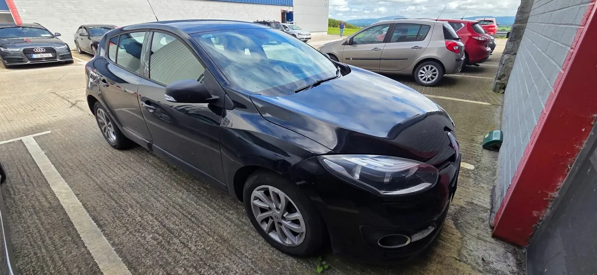 Renault Megane 2015 - Image 1