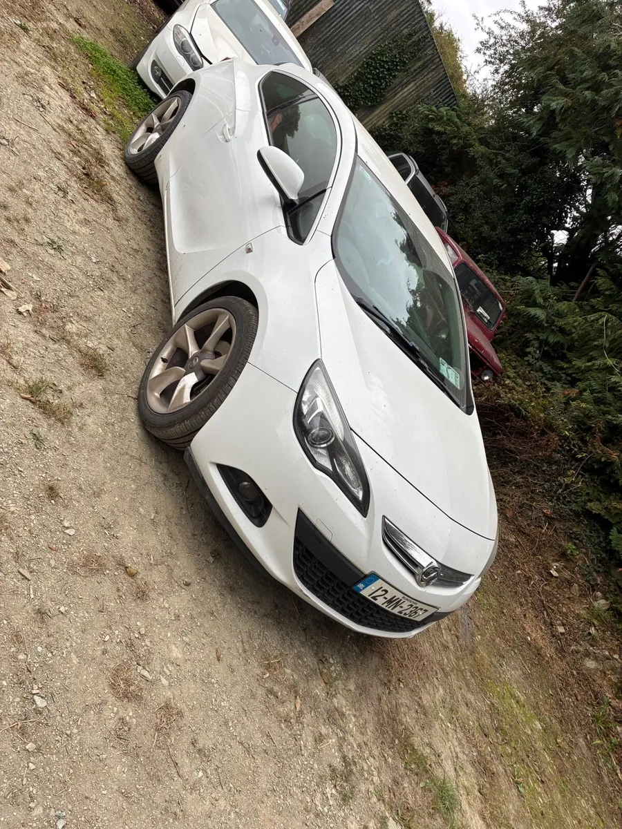 Vauxhall Astra 2012 - Image 1