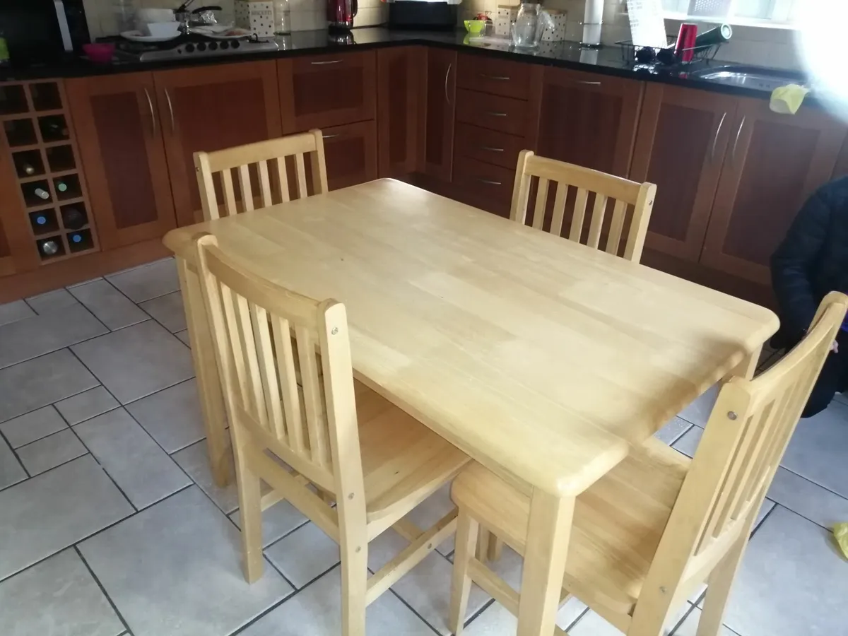 Dining table - Image 1
