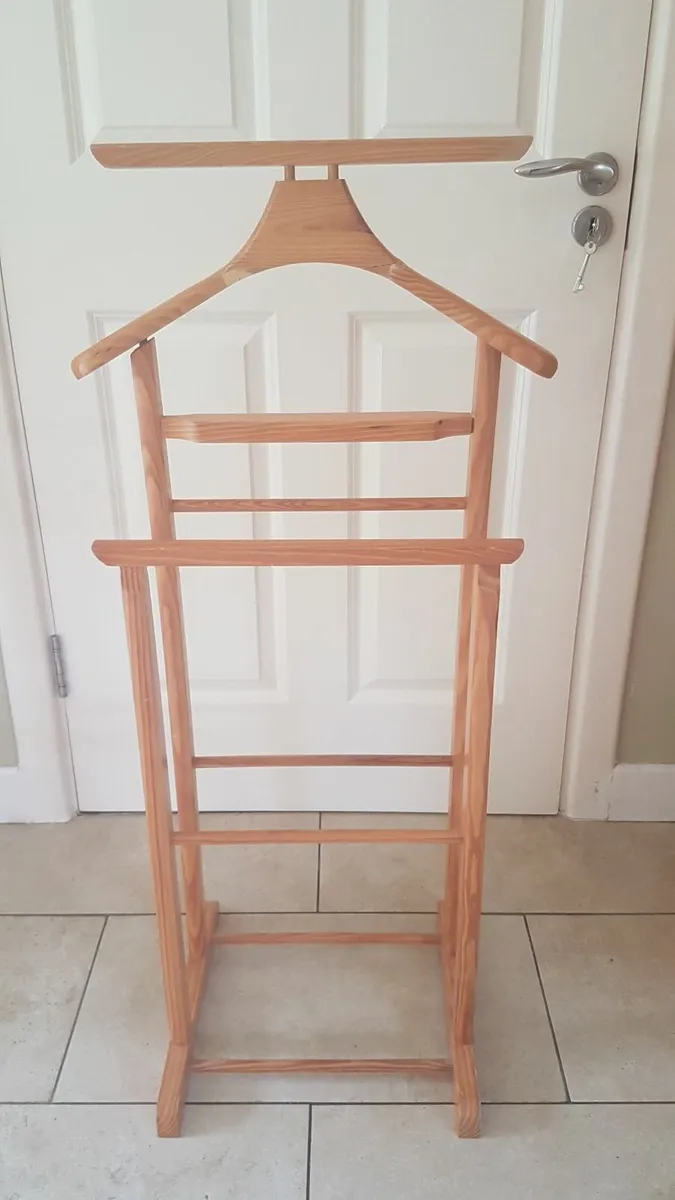 suit hanger / stand - Image 2
