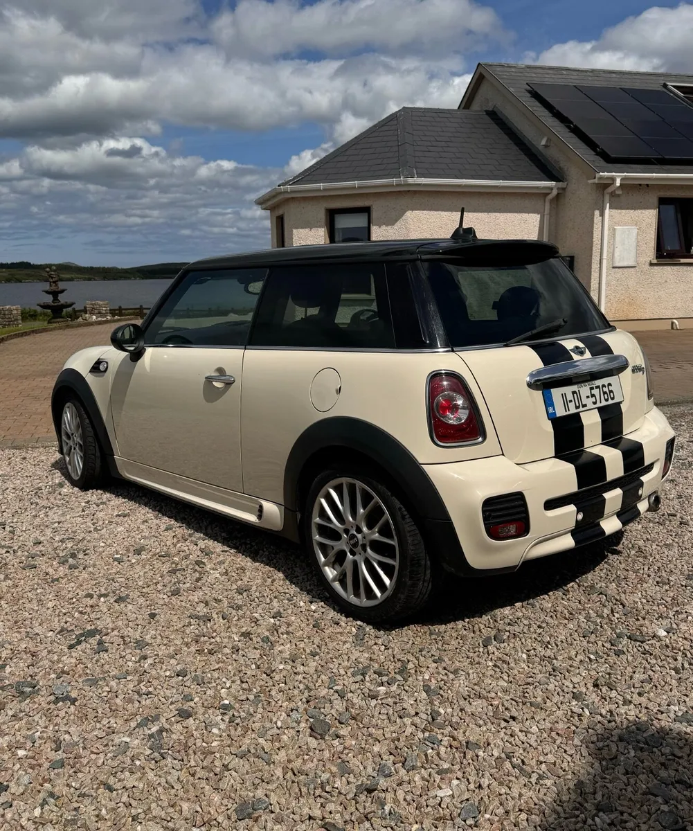 Mini Cooper 2011 - Image 3