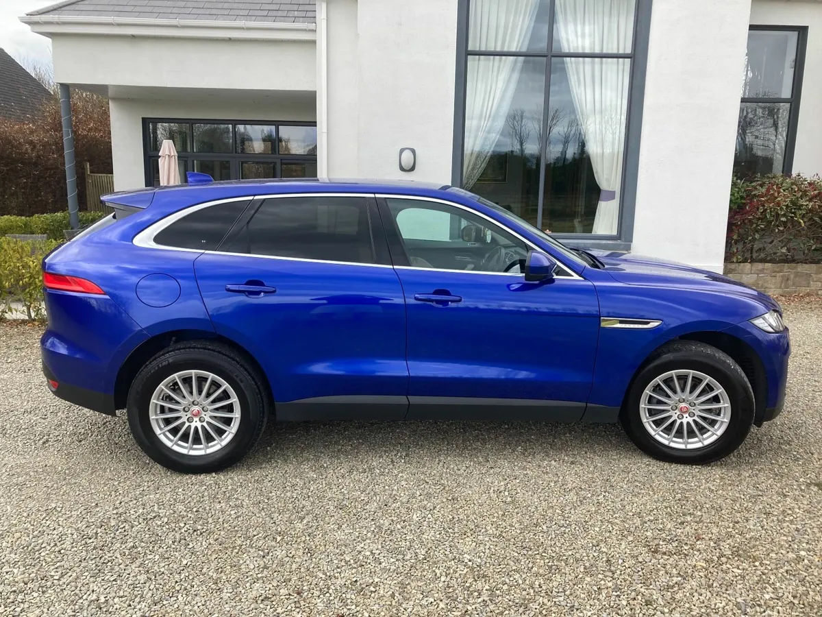 Jaguar F-Pace 2018 - Image 2