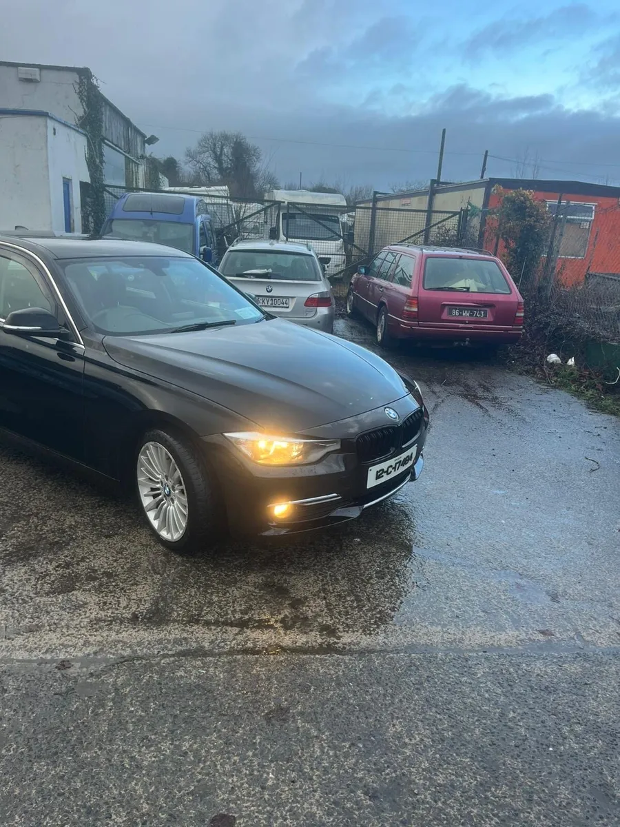BMW 318D luxury - Image 4