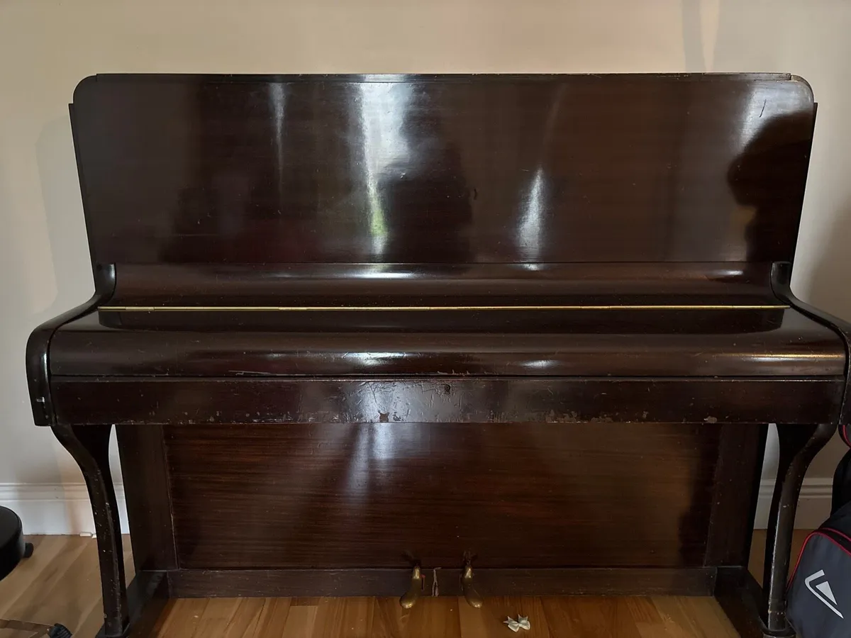 Piano - Image 1