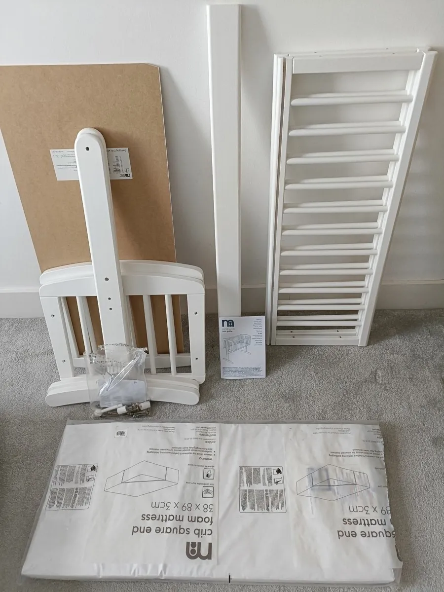 Mothercare Swinging Crib - Image 4