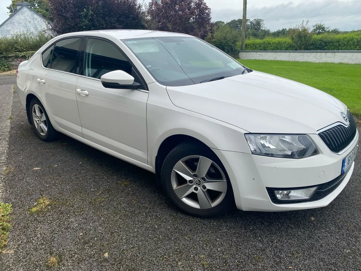 2016 Skoda Octavia 1.2 Petrol White - Image 1