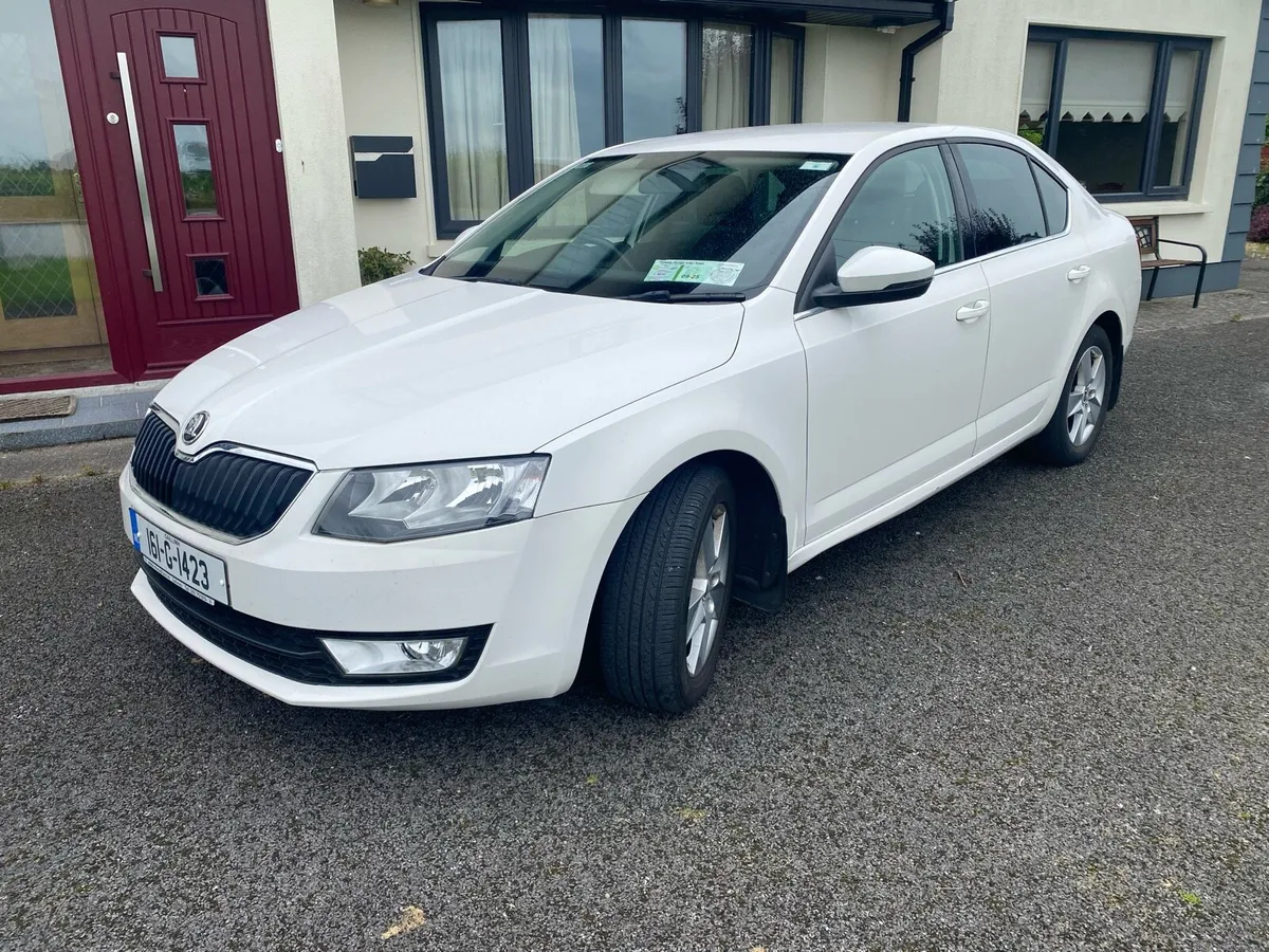 2016 Skoda Octavia 1.2 Petrol White - Image 3