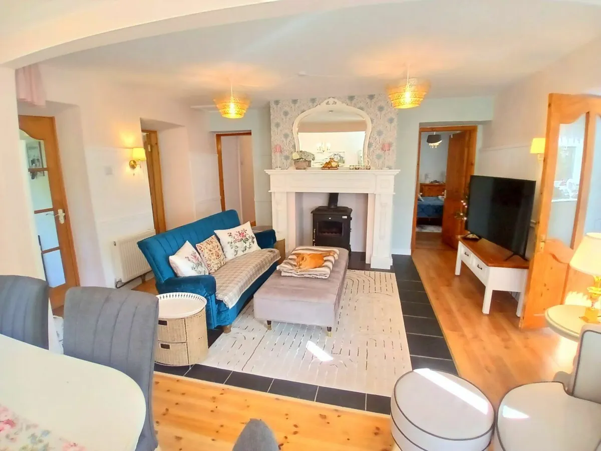Charming house for sale near Glenbeigh, Co. Kerry - Image 1