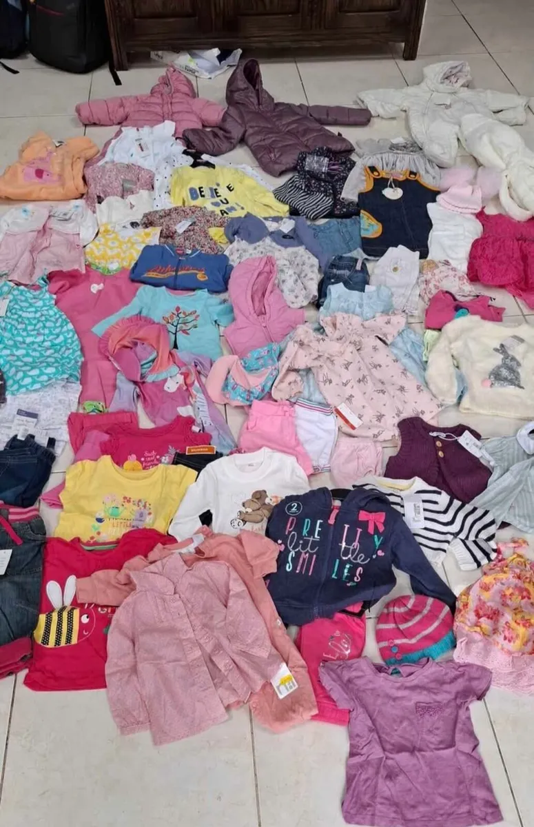 Girls clothes bundle age 6-9 months - Image 1