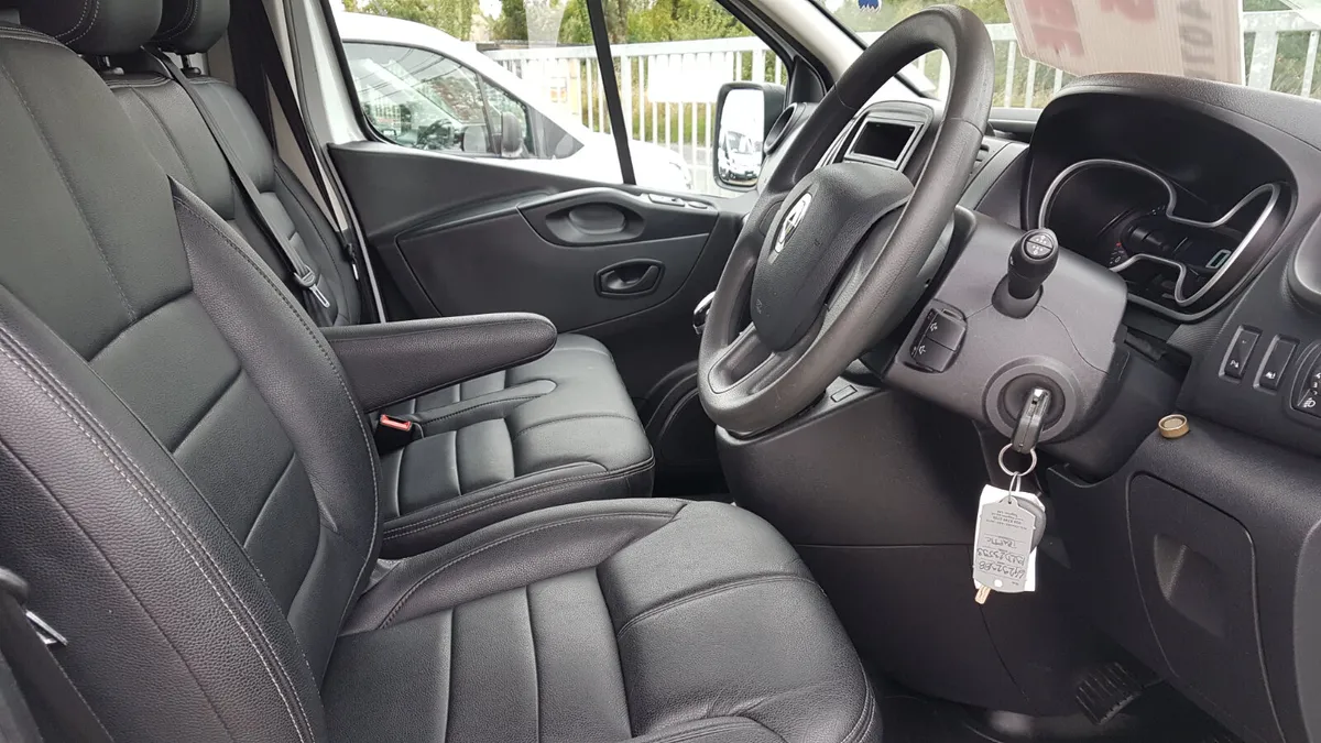 Renault Trafic 192D 2.0LT NEW MODEL 60KM VAT INVOI - Image 4