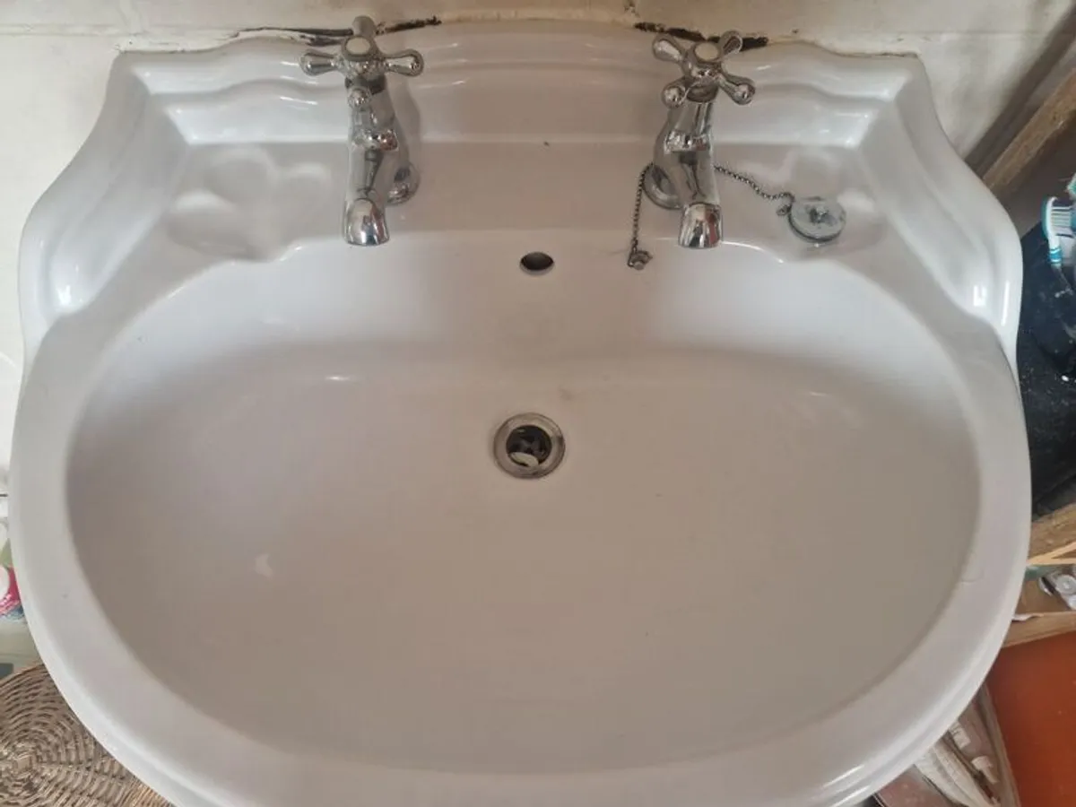 Full bathroom - Image 4