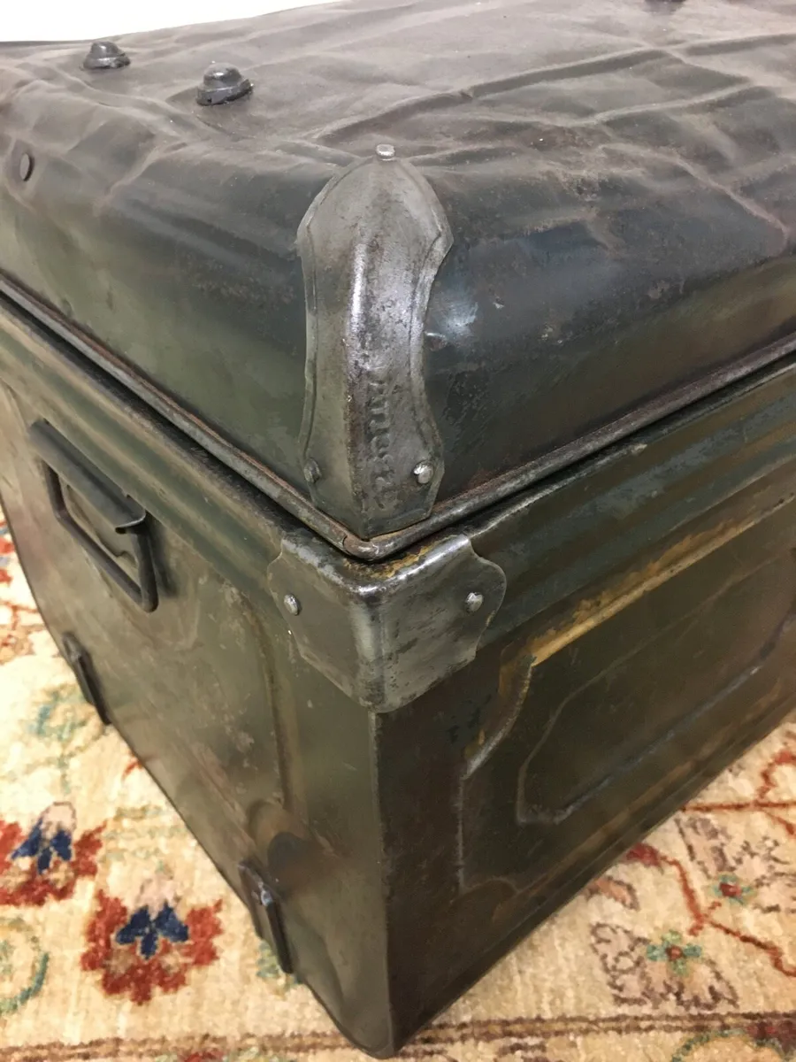 Vintage Metal Trunk - Image 4