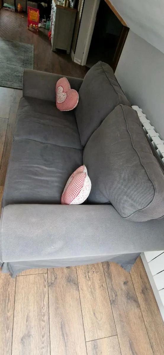 Couch - Image 2
