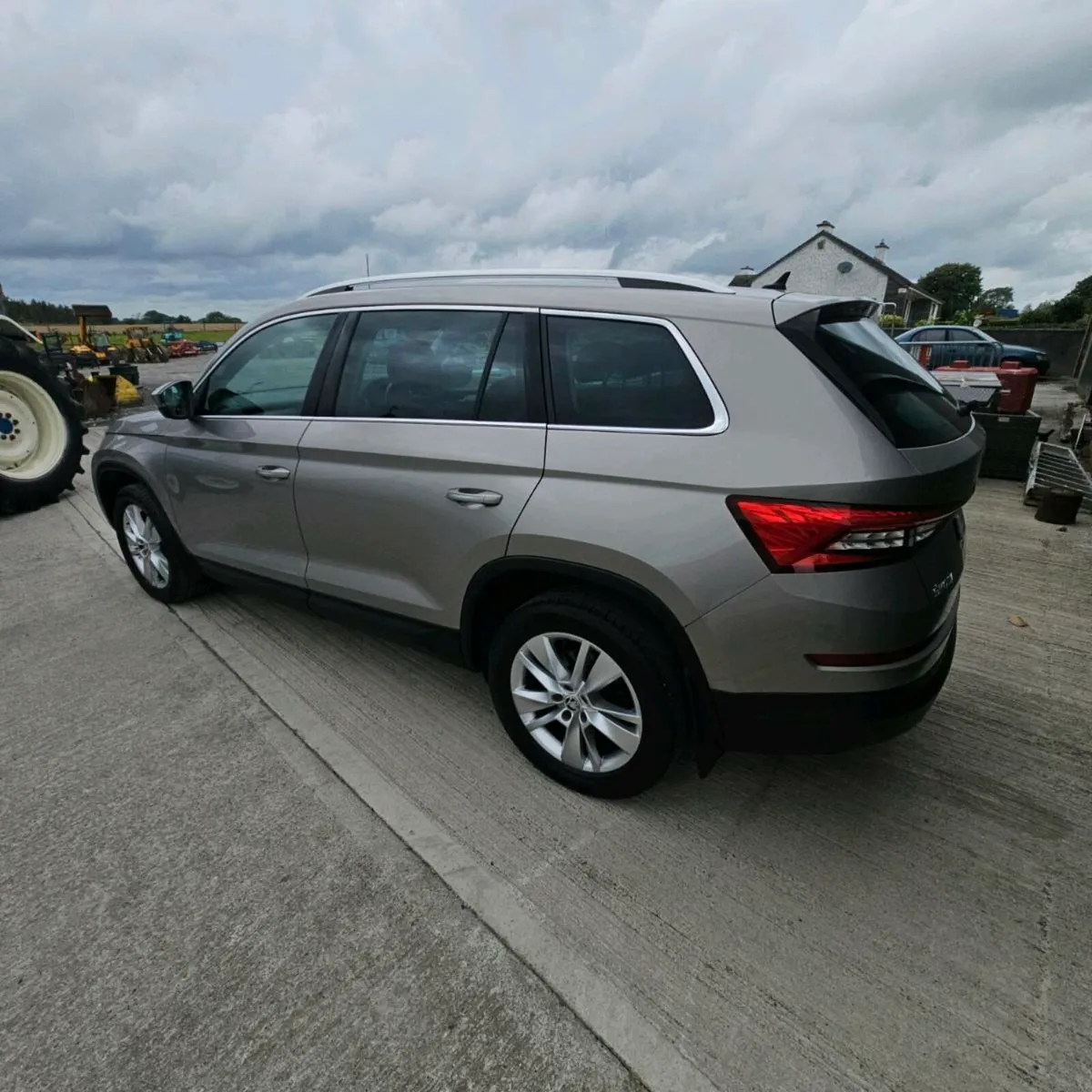 One owner skoda Kaudia 4x4 ,139kl - Image 2
