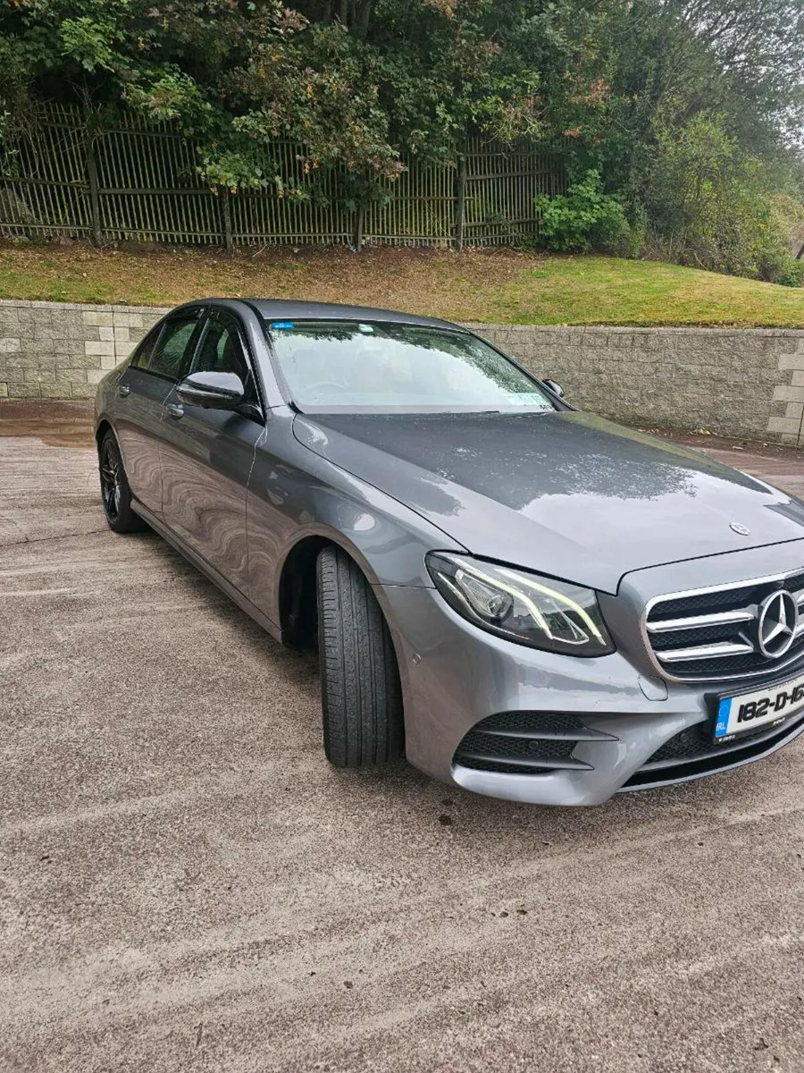 Mercedes e220d amg line - Image 2
