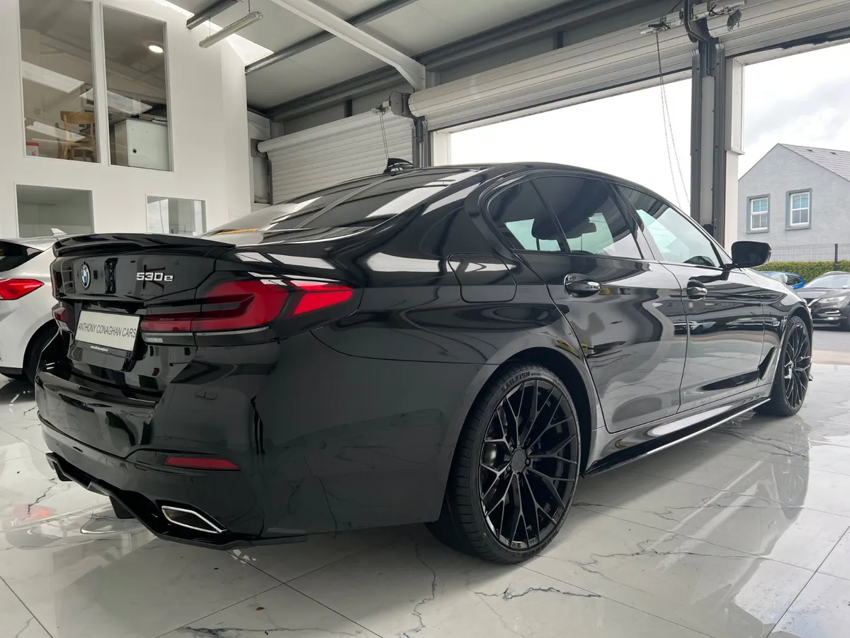 2022 (222 REG) BMW 530e MSPORT - Image 4
