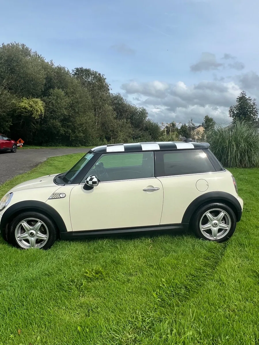 2009 MINI COOPER 1.6 DIESEL JUST PASS NCT - Image 4